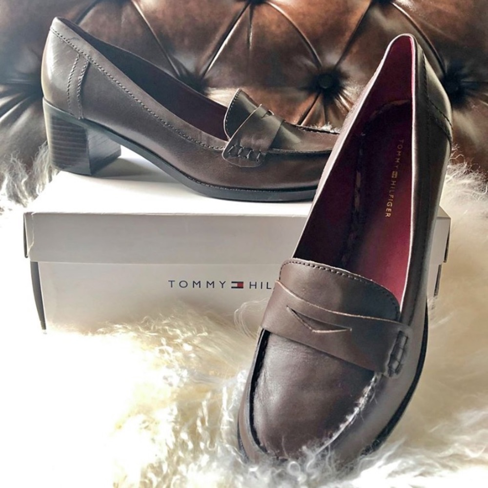 Tommy Hilfiger Women’s Loafer Size 7.5
